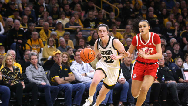 caitlin clark iowa hawkeyes